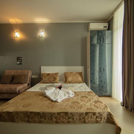 Tower Apartments Batumi Esterno foto