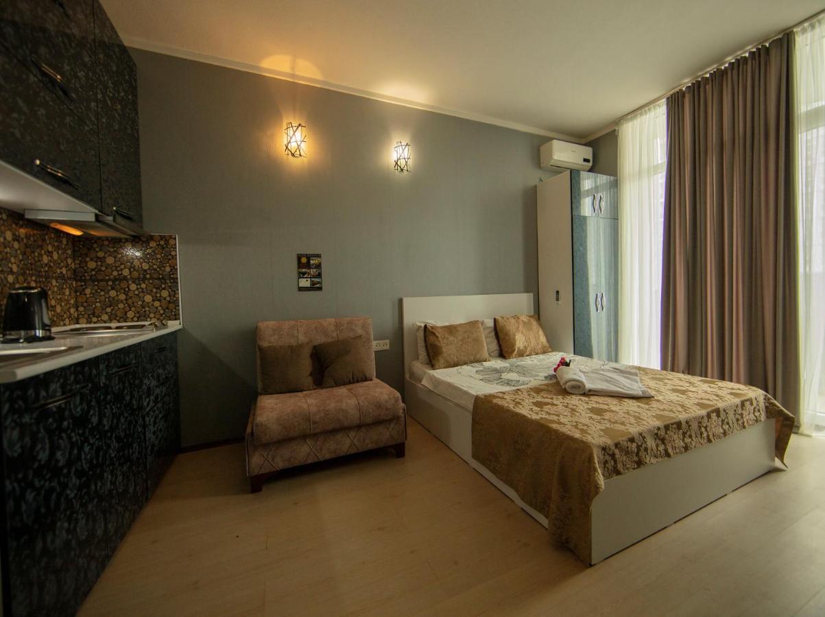 Tower Apartments Batumi Esterno foto