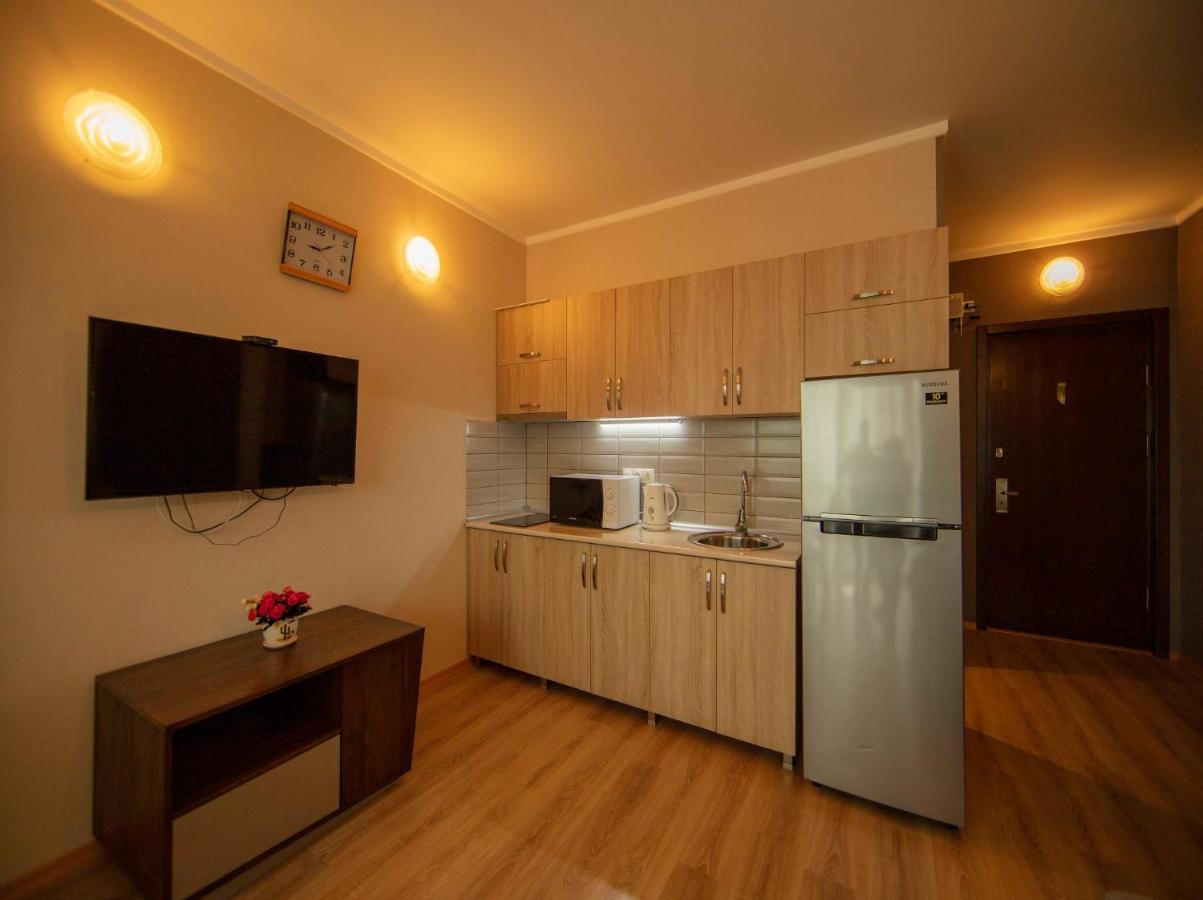 Tower Apartments Batumi Esterno foto