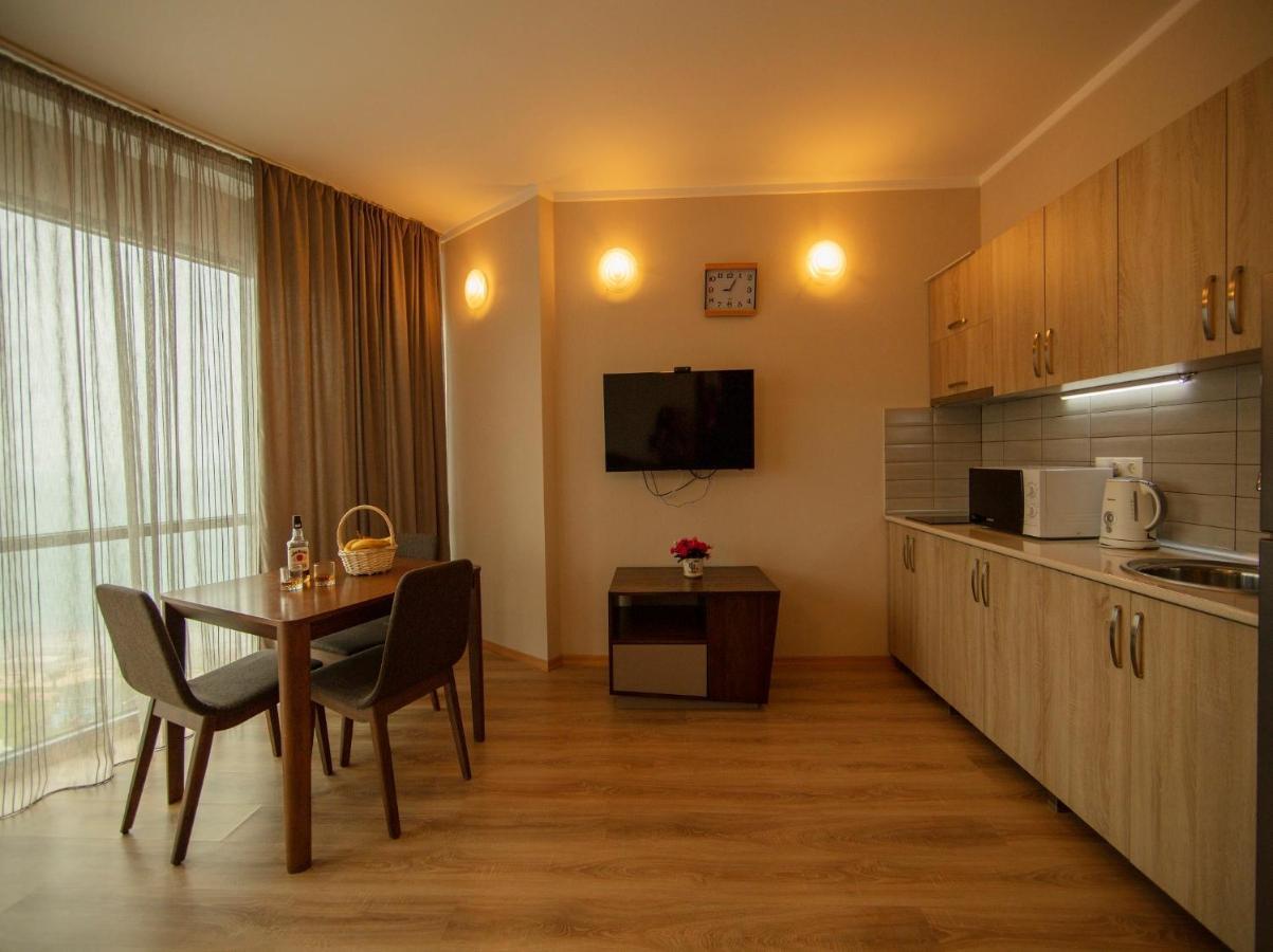 Tower Apartments Batumi Esterno foto
