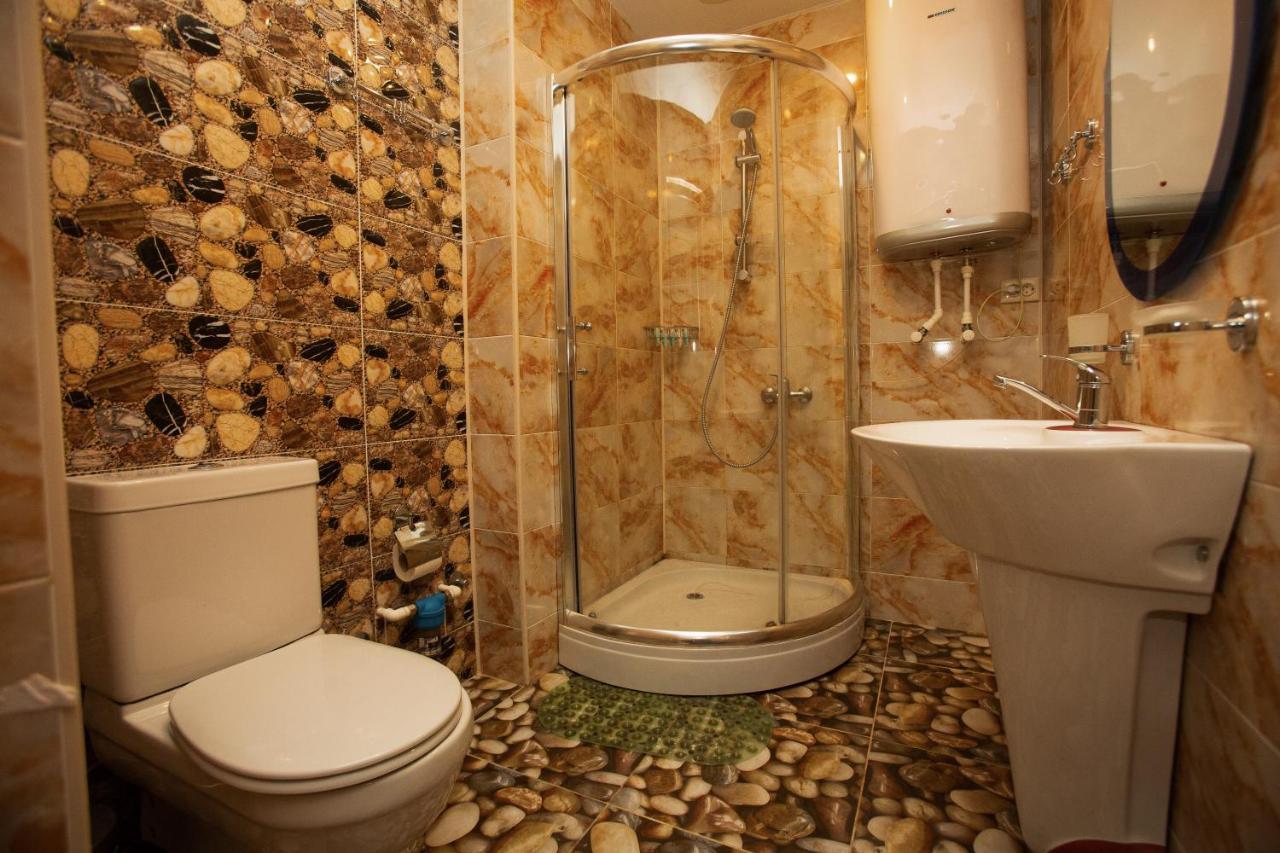 Tower Apartments Batumi Esterno foto