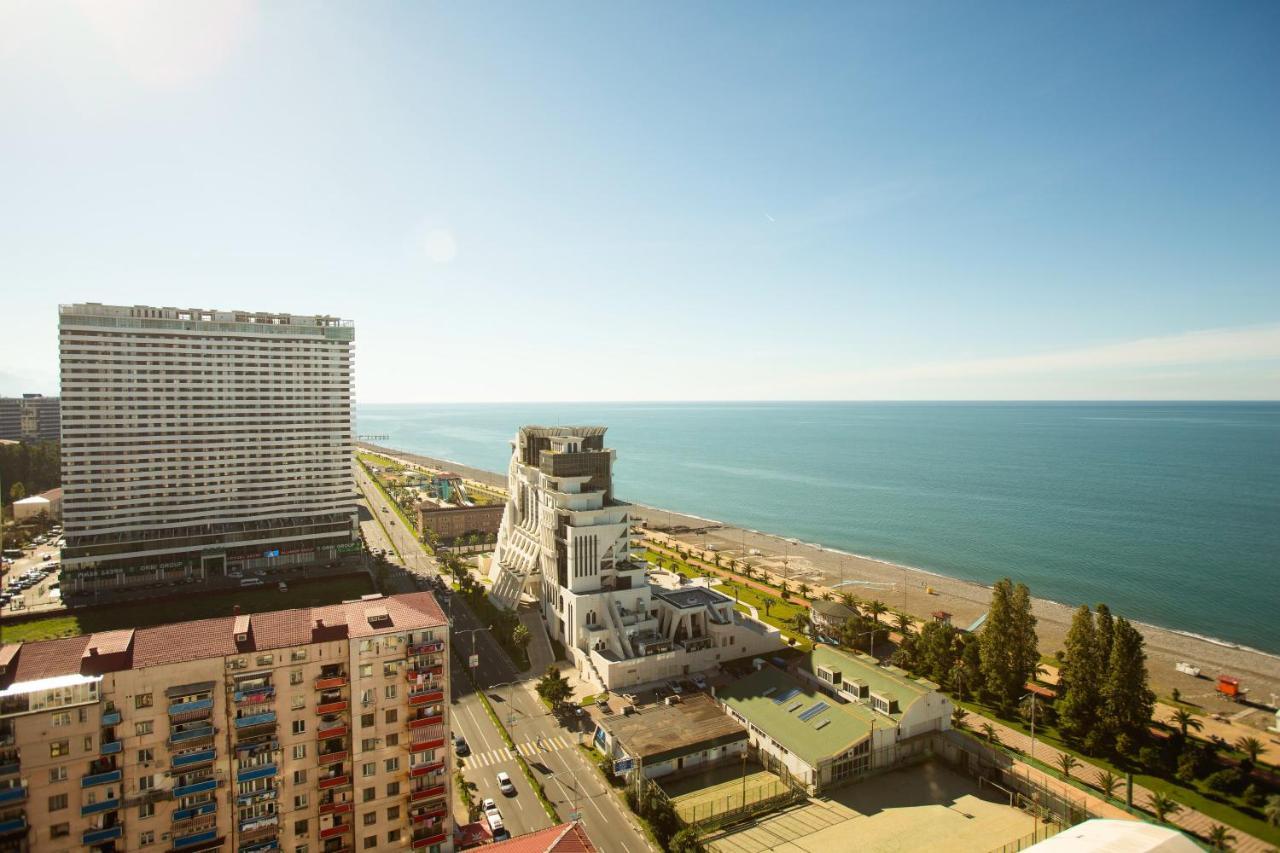 Tower Apartments Batumi Esterno foto